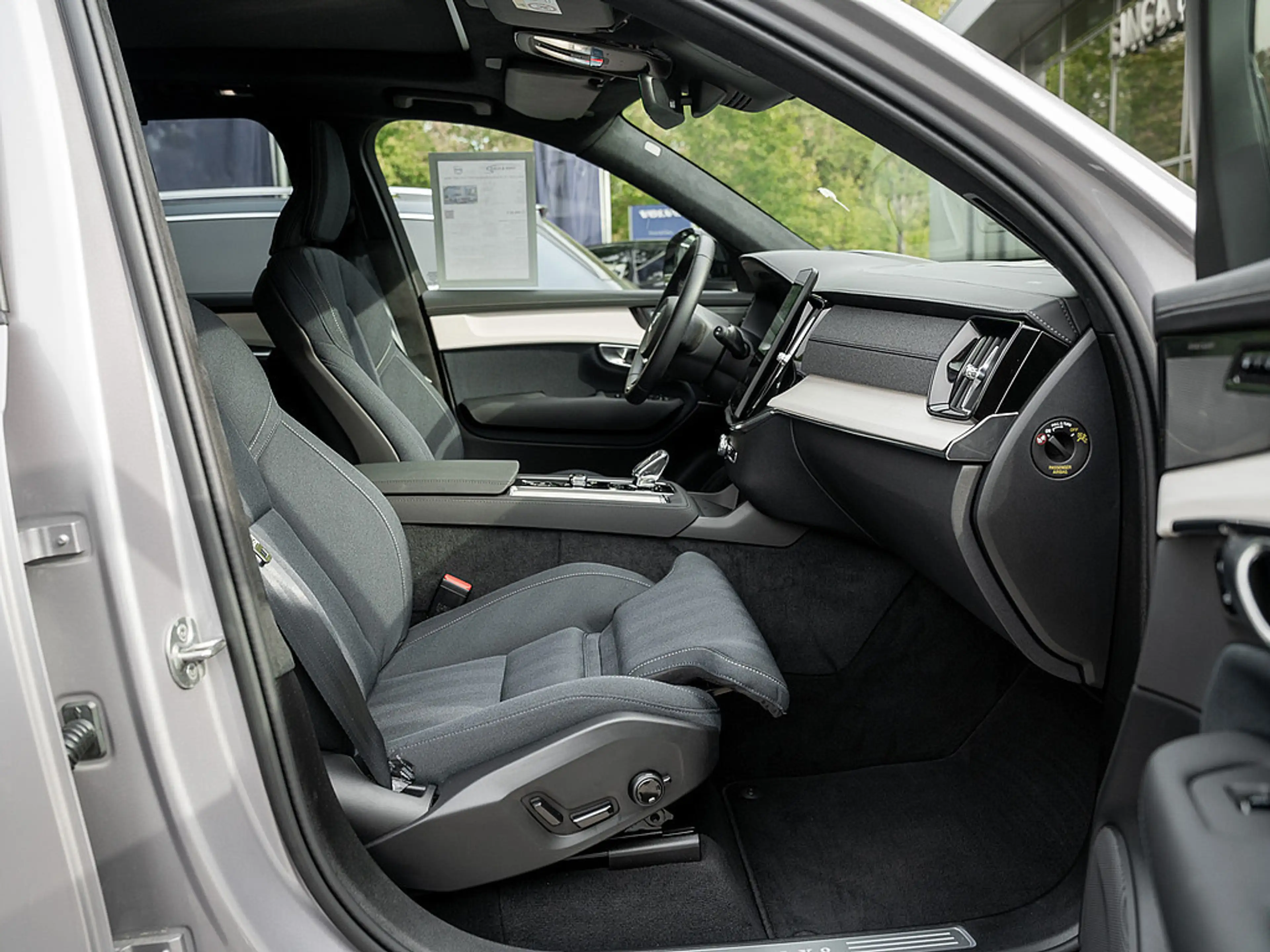 Volvo XC90 T8 AWD Ultra Dark HUD 360° PANO AHK — photo 2