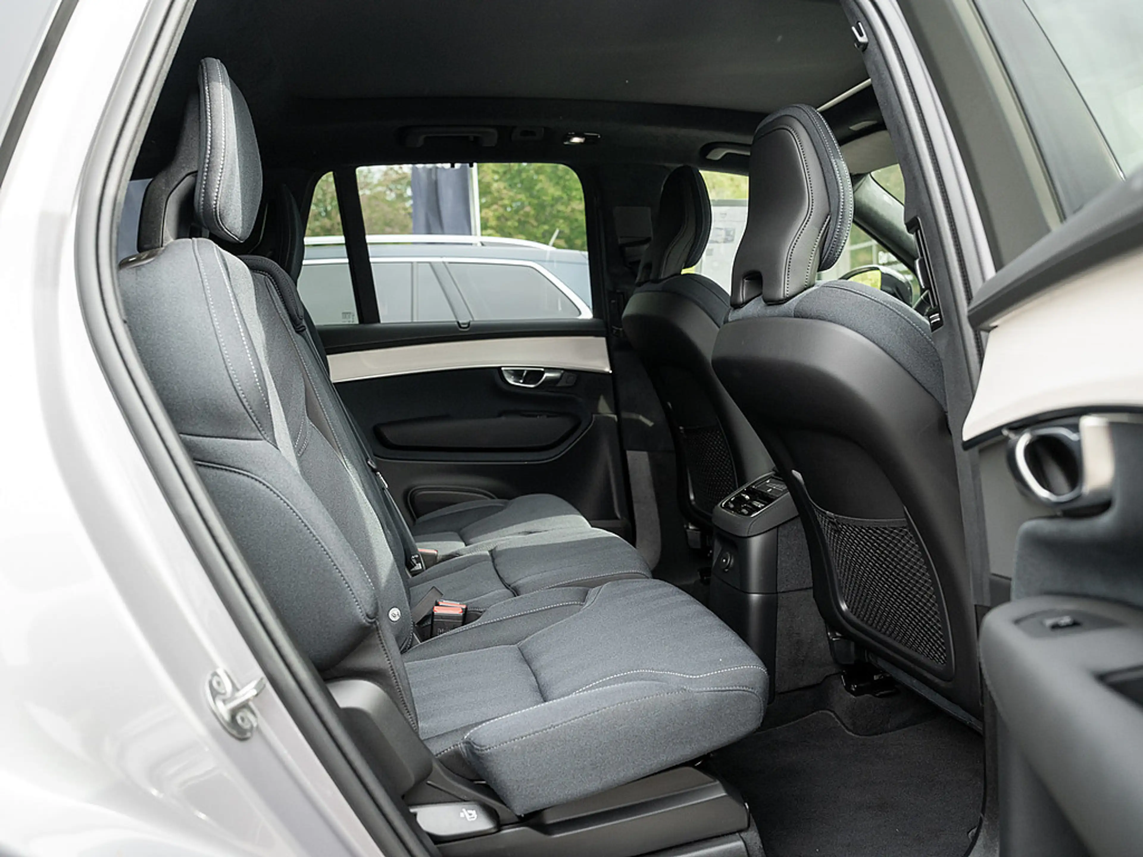 Volvo XC90 T8 AWD Ultra Dark HUD 360° PANO AHK — photo 4