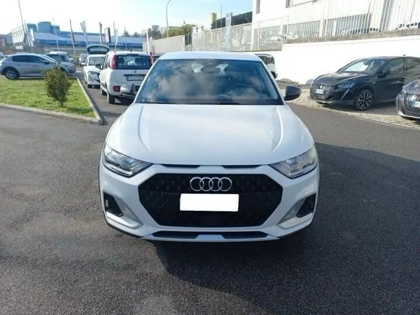 Audi A1 25 1.0 tfsi Admired Citycarver Blanc - 2