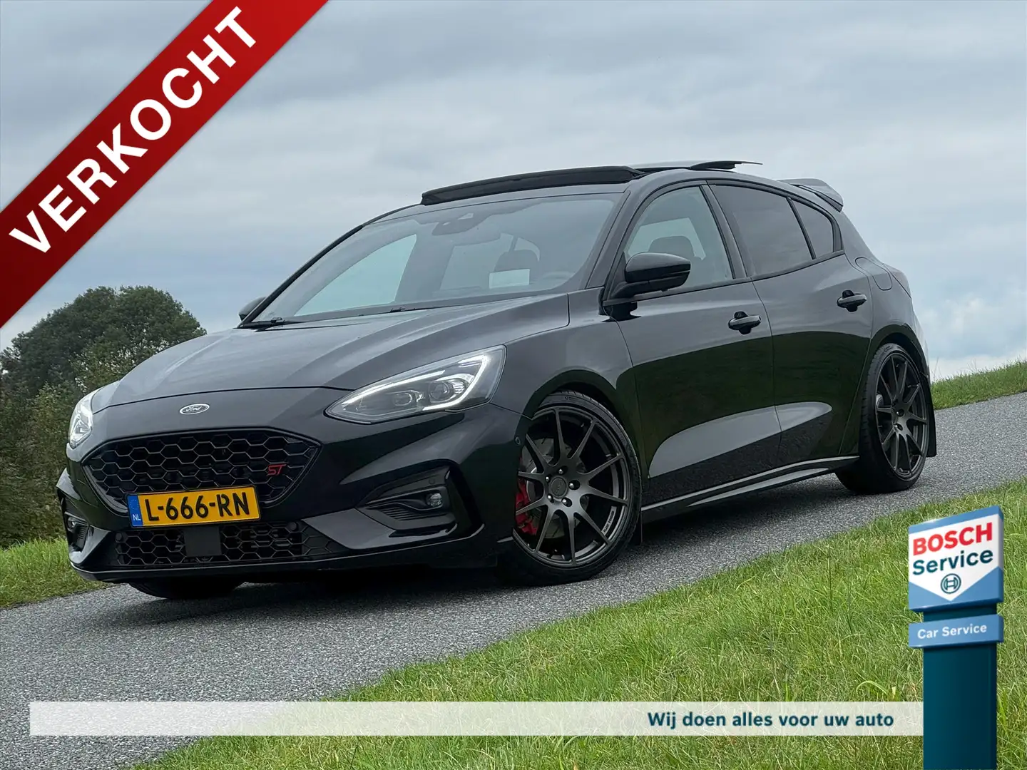 Ford Focus 2.3 EcoBoost ST 400PK Performance / Pano / Milltek Negro - 1