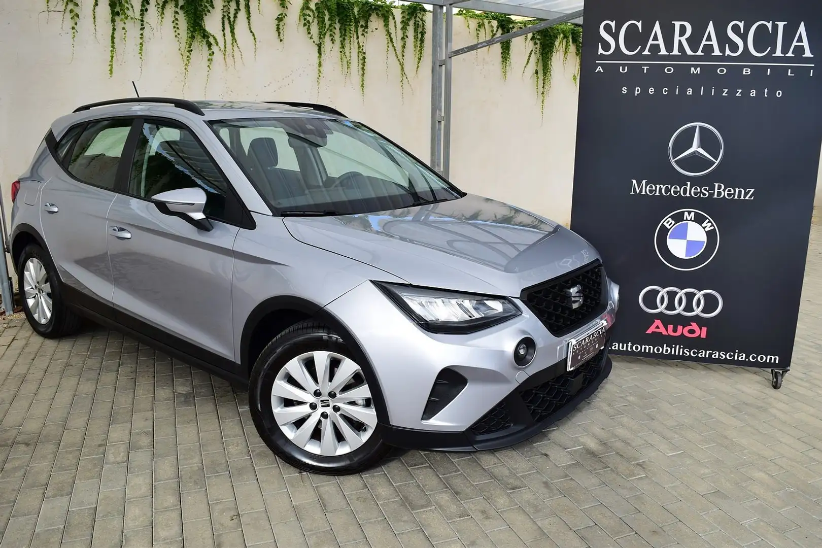 SEAT Arona 1.0 EcoTSI 95cv Style - Restyling - EcoLED Zilver - 1