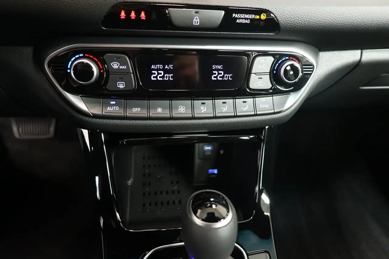 Hyundai i30 SW 1.0 T-GDI DCT Automaat Navi Camera 13