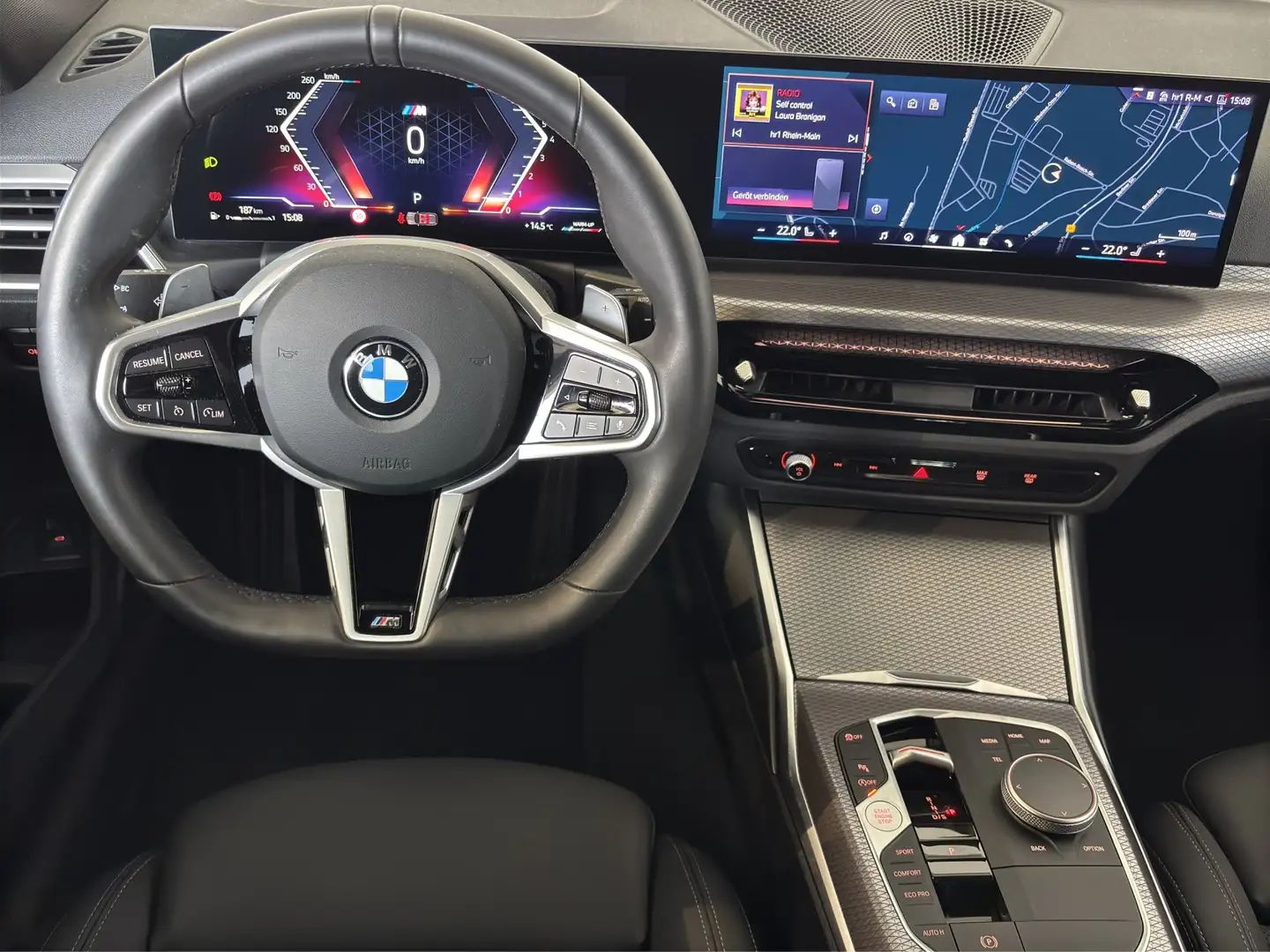 BMW 318 i Touring Navi AdapLED AHK ParkAssist Schwarz - 2