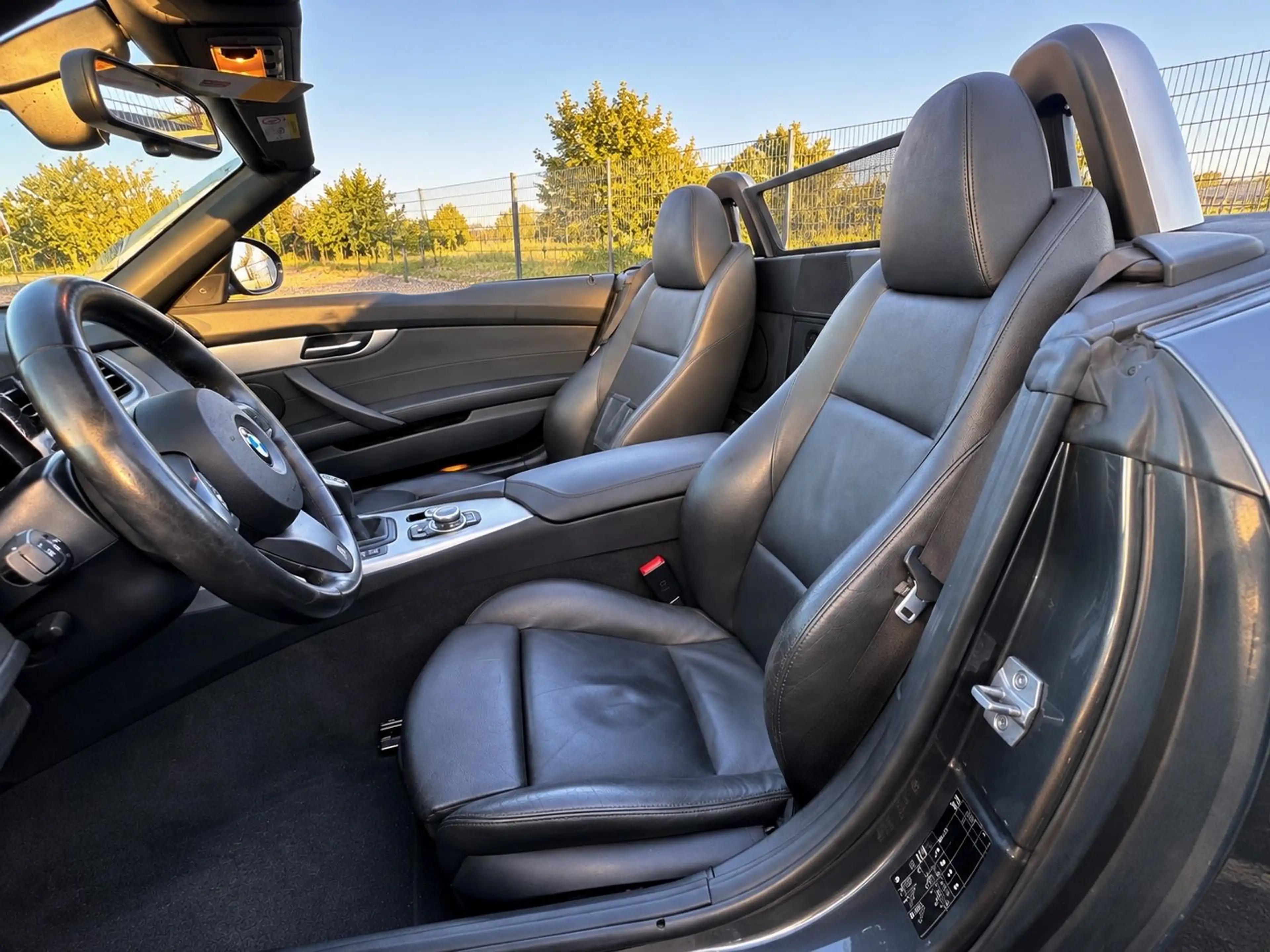 BMW Z4 Roadster sdrive 35 i — photo 11