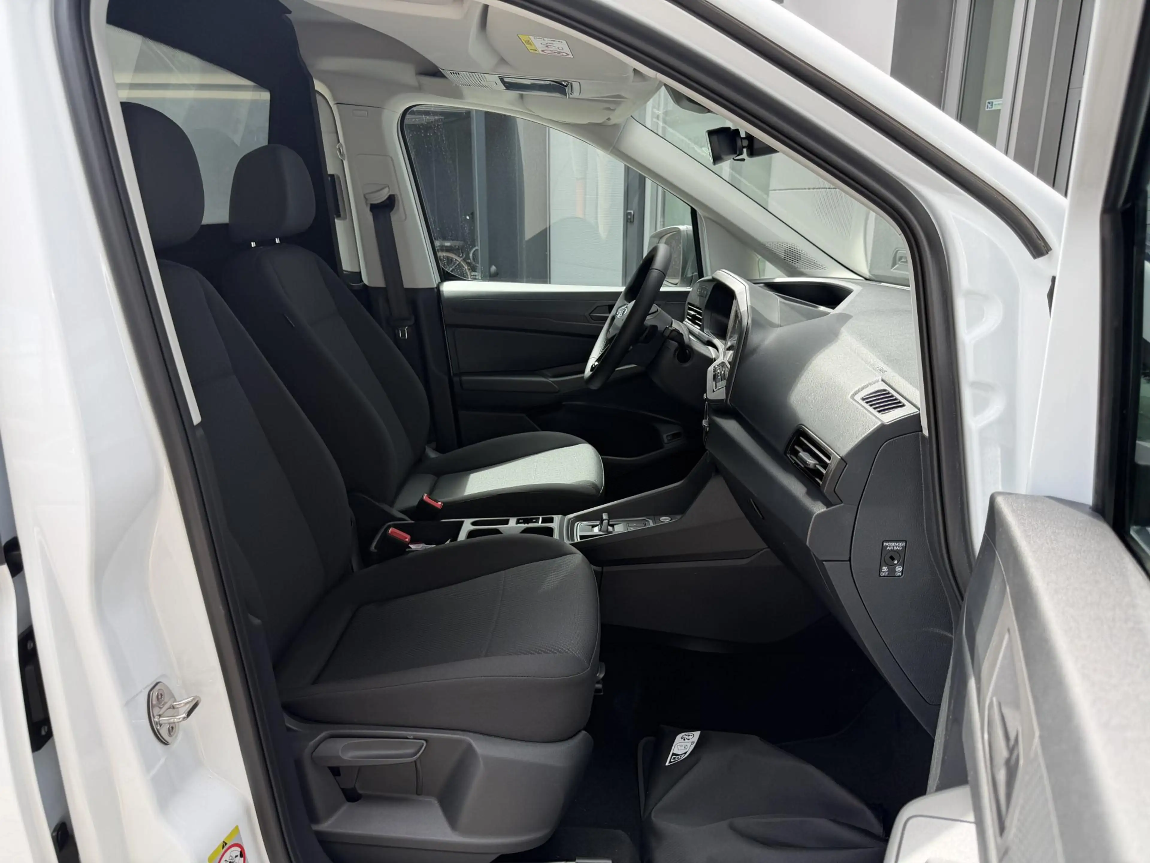 Ford Transit Connect 1.5 EcoBoost PHEV L2 Trend | Uniek | ZE toegang me — photo 11