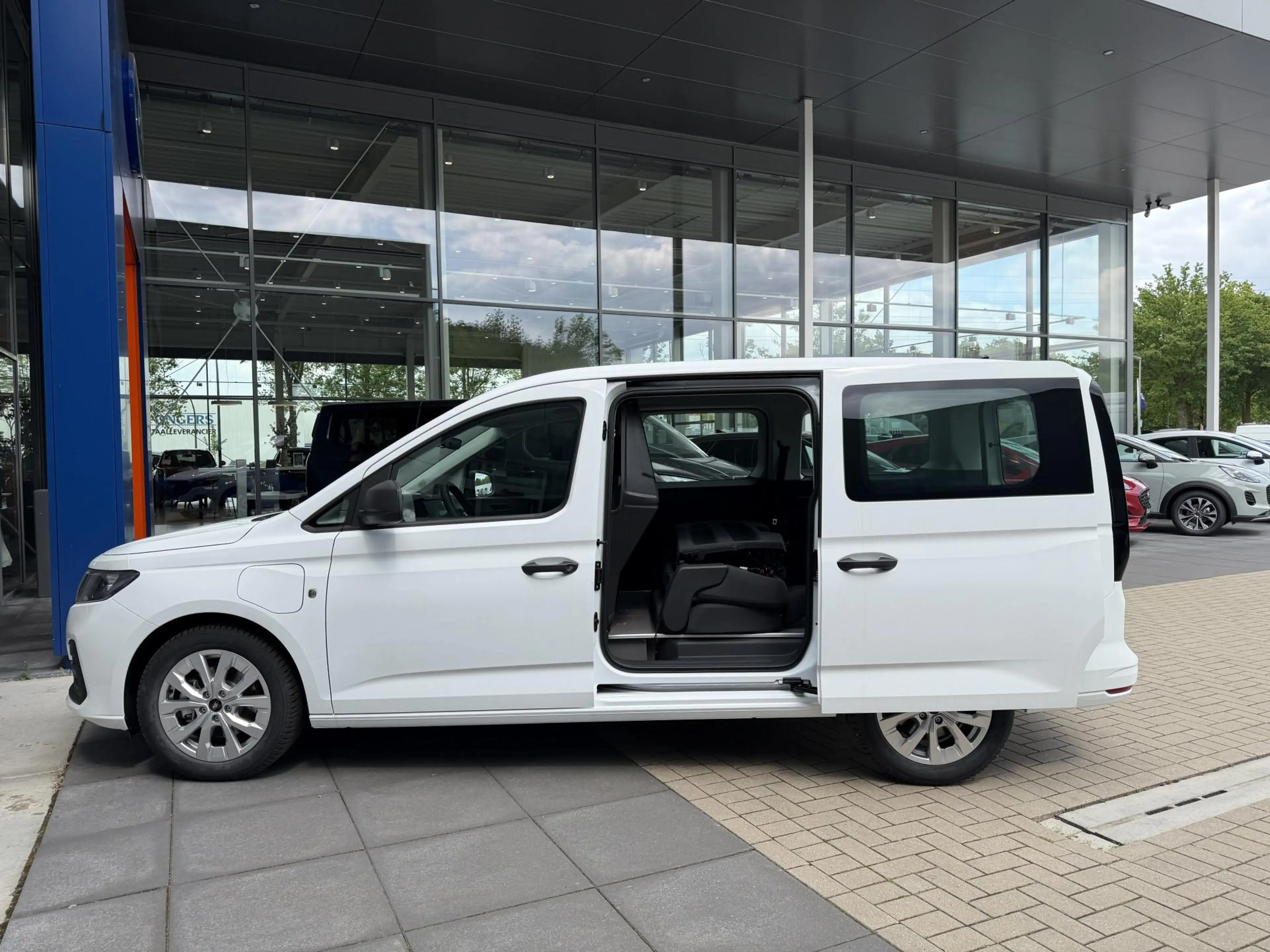 Ford Transit Connect 1.5 EcoBoost PHEV L2 Trend | Uniek | ZE toegang me — photo 5