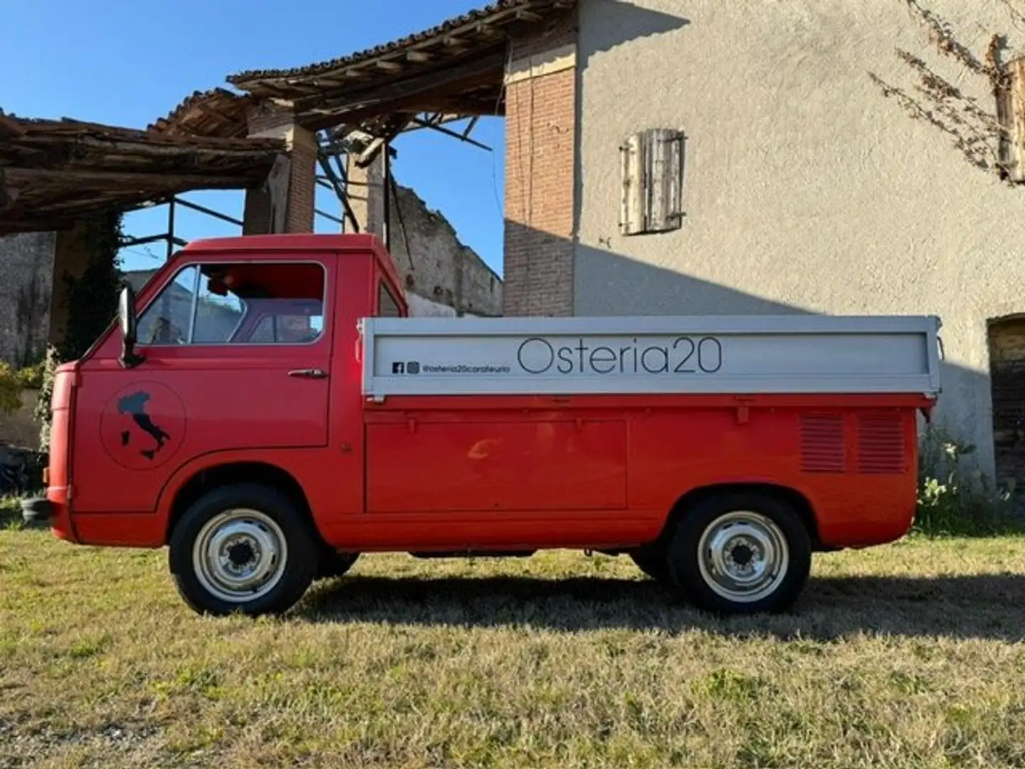Fiat 900 Coriasco Cassonato SUPERPRICE!!! crvena - 2