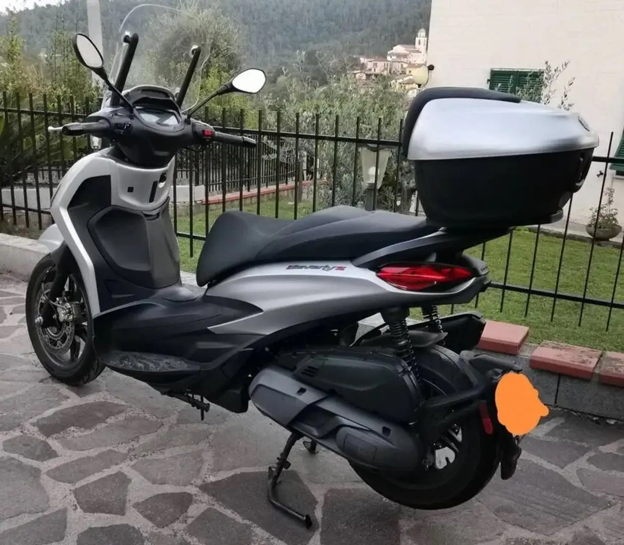 Piaggio Beverly 400 S Grigio - 1