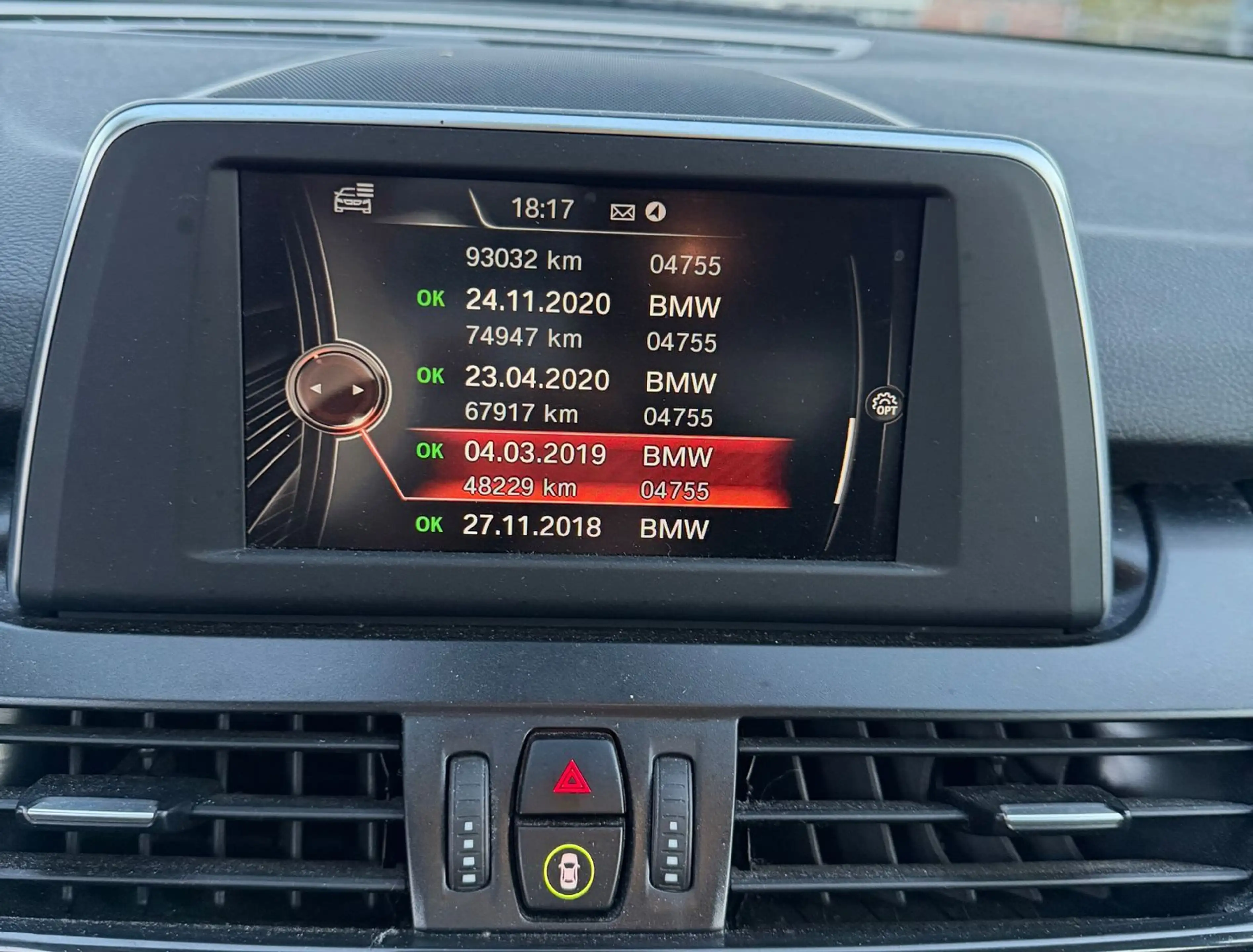 BMW 218 2 Gran Tourer 218 d xDrive Advantage — photo 16