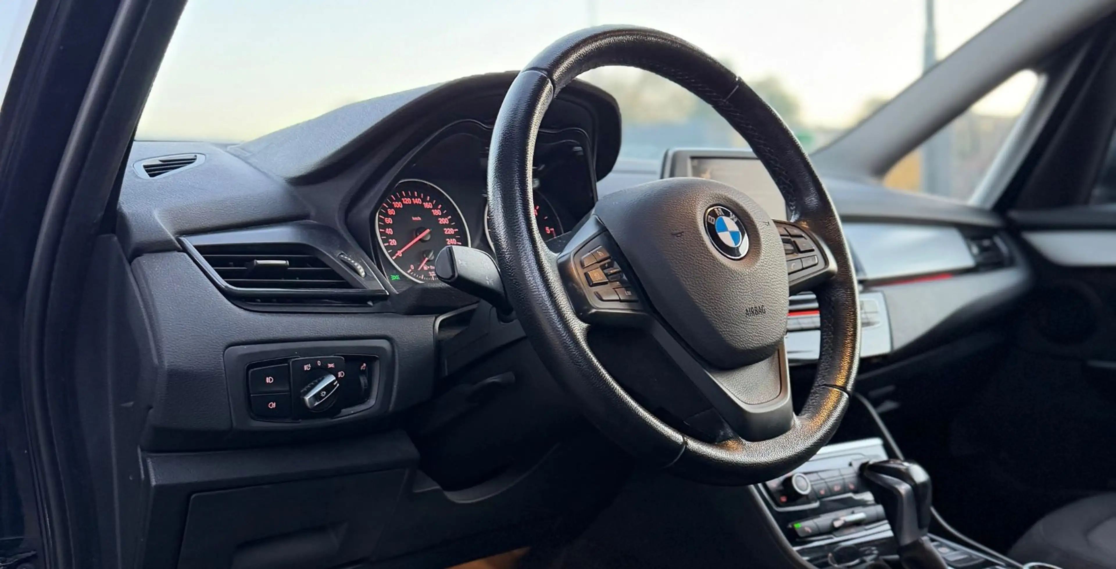 BMW 218 2 Gran Tourer 218 d xDrive Advantage — photo 10