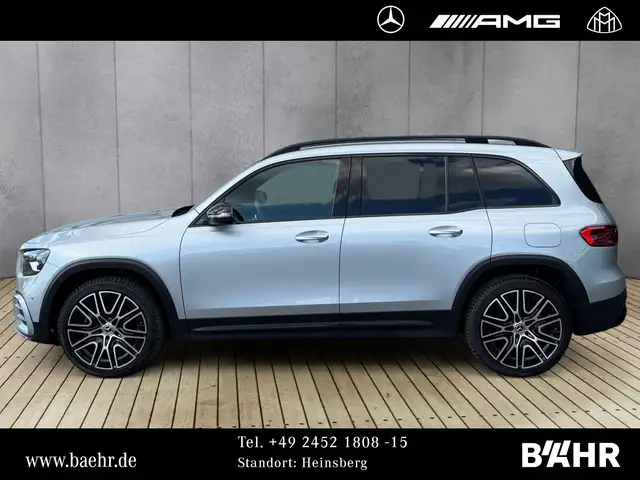 Mercedes-Benz GLB view 2