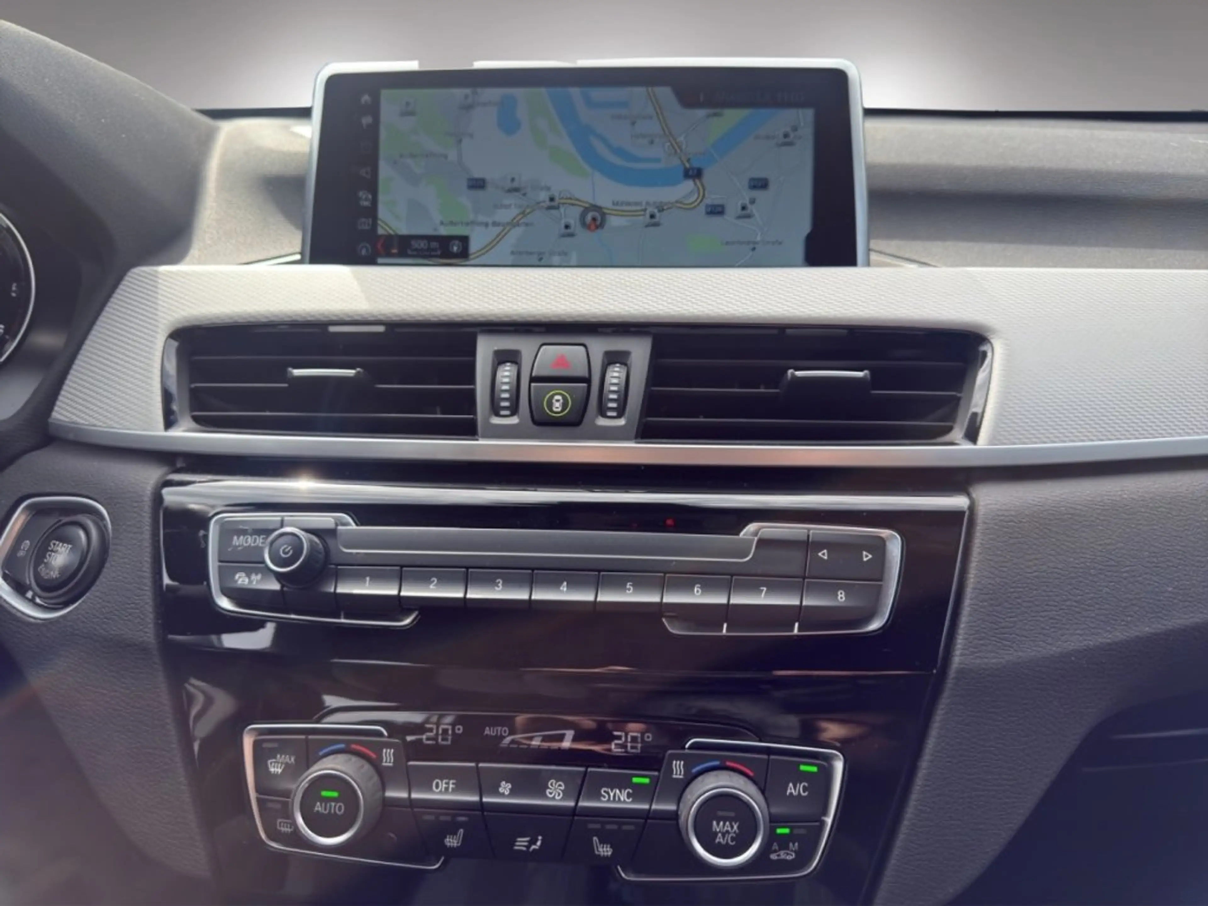BMW X1 xDrive 20d Allrad Aut. — photo 11