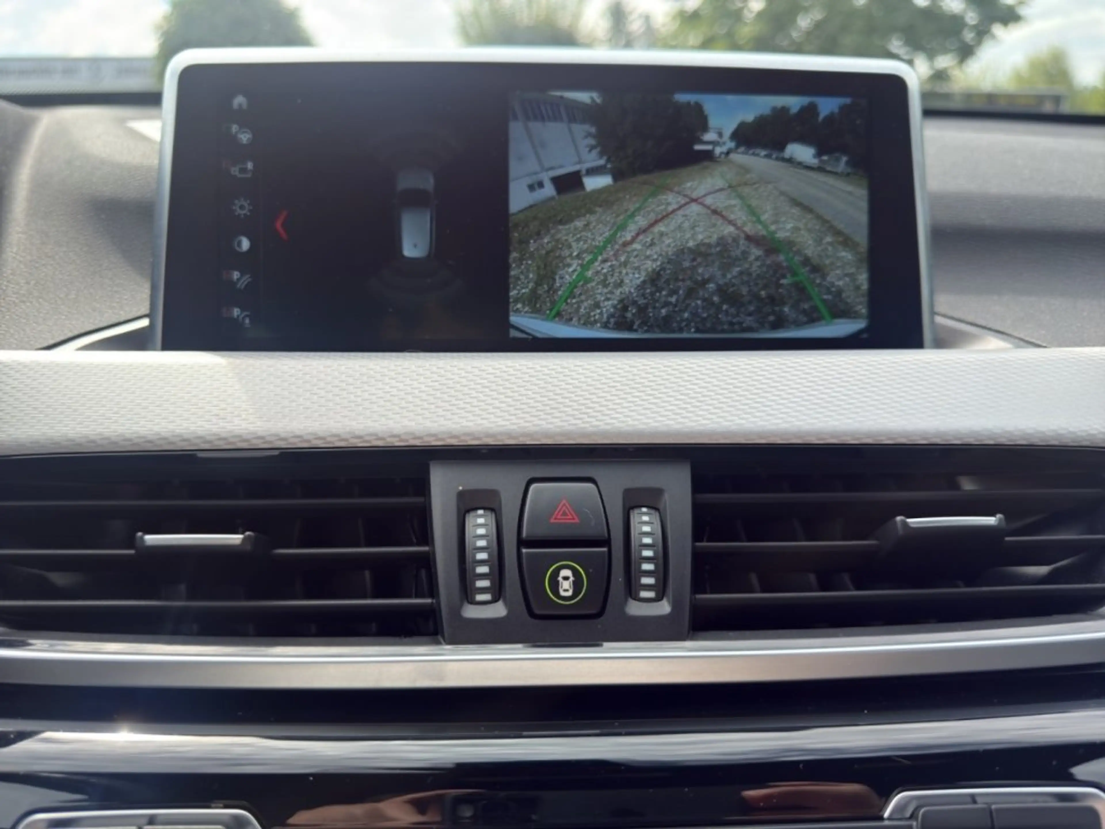 BMW X1 xDrive 20d Allrad Aut. — photo 13