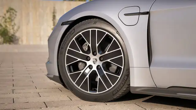 Porsche Taycan view 5