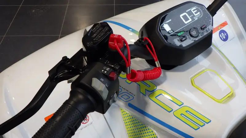 CFMOTO C FORCE 110 - foto 8