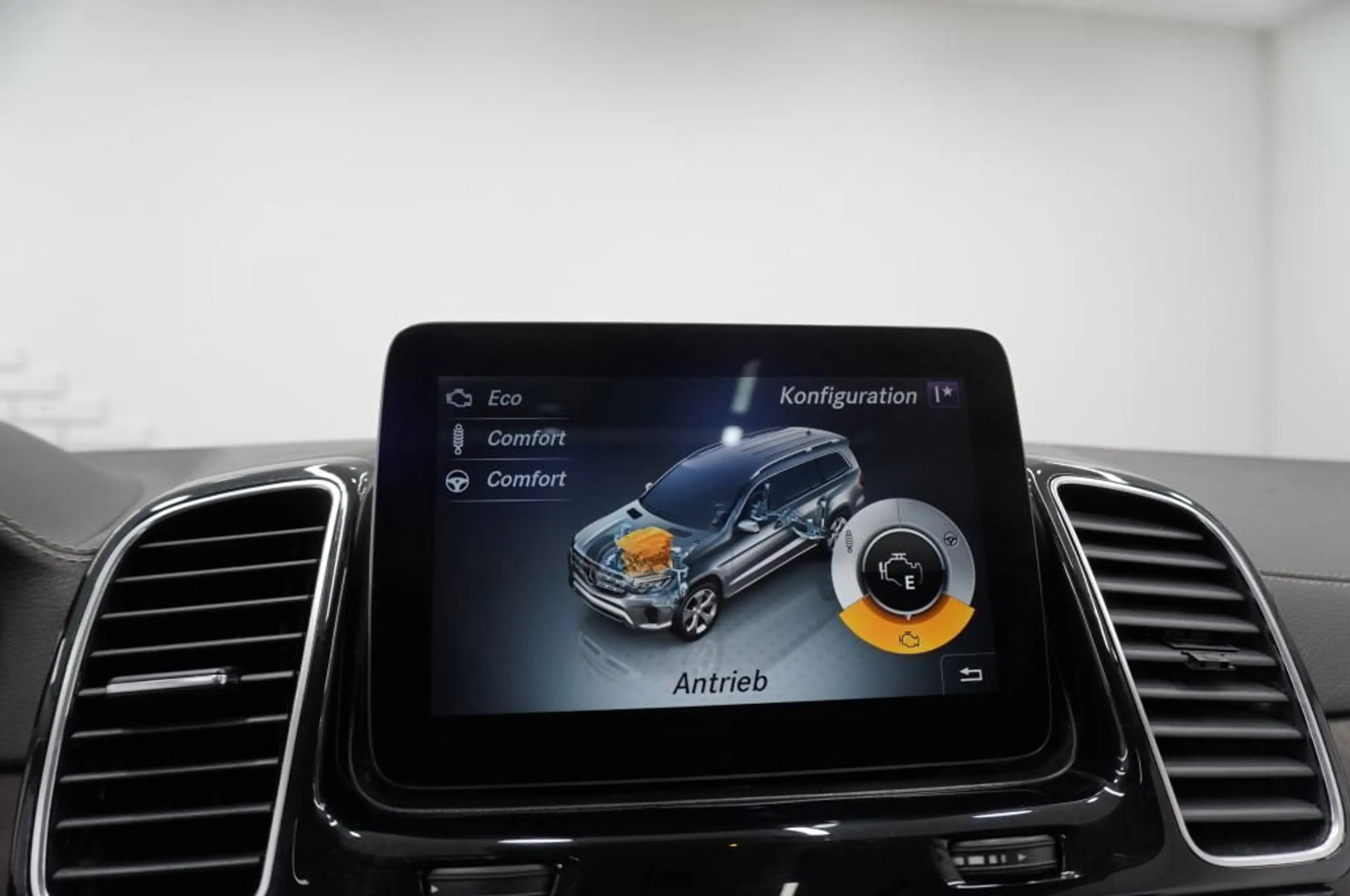 Mercedes-Benz GLS 350 d 4Matic BlueTEC Off-Roader Navi/Lede — photo 13