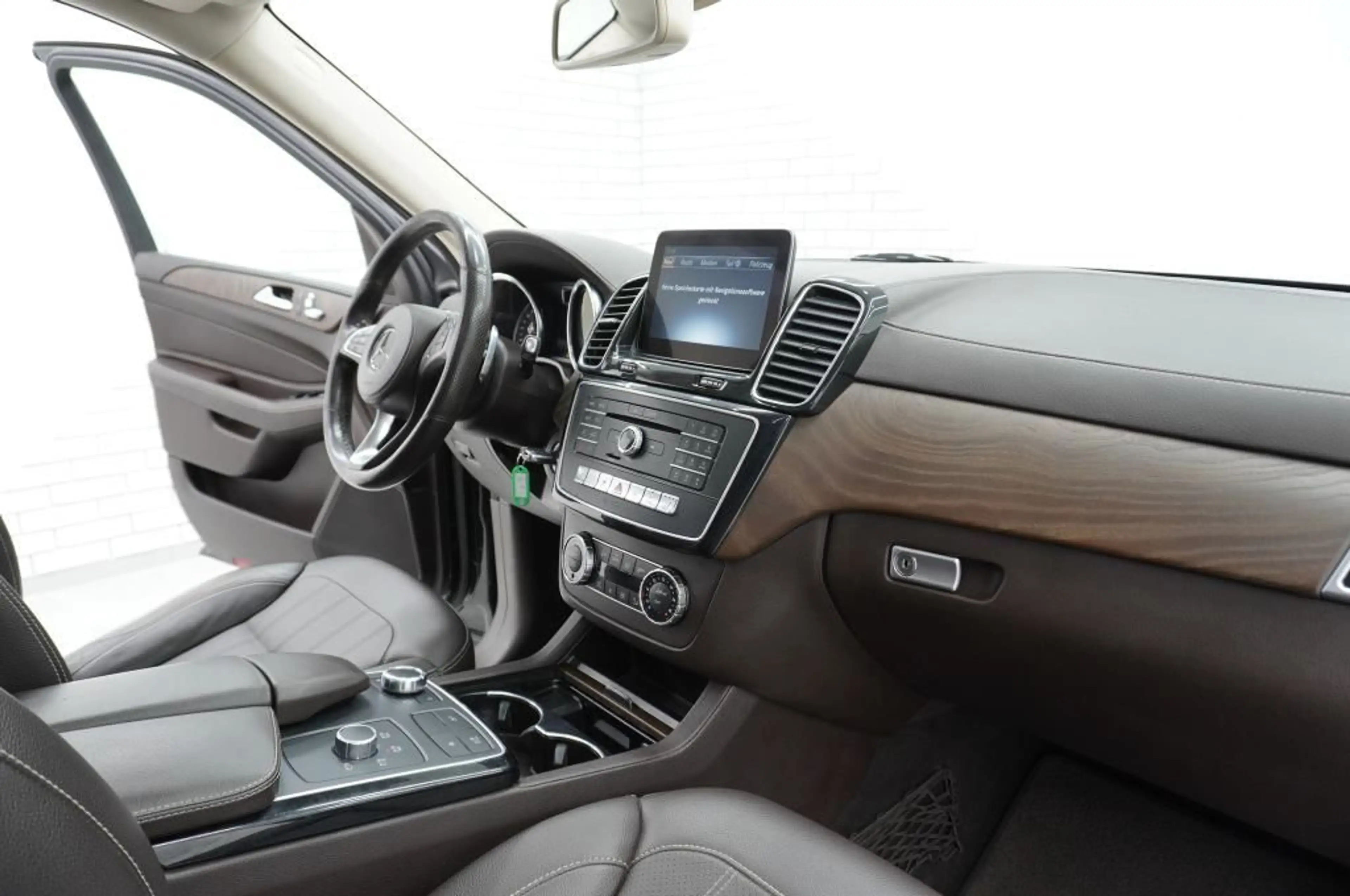 Mercedes-Benz GLS 350 d 4Matic BlueTEC Off-Roader Navi/Lede — photo 6
