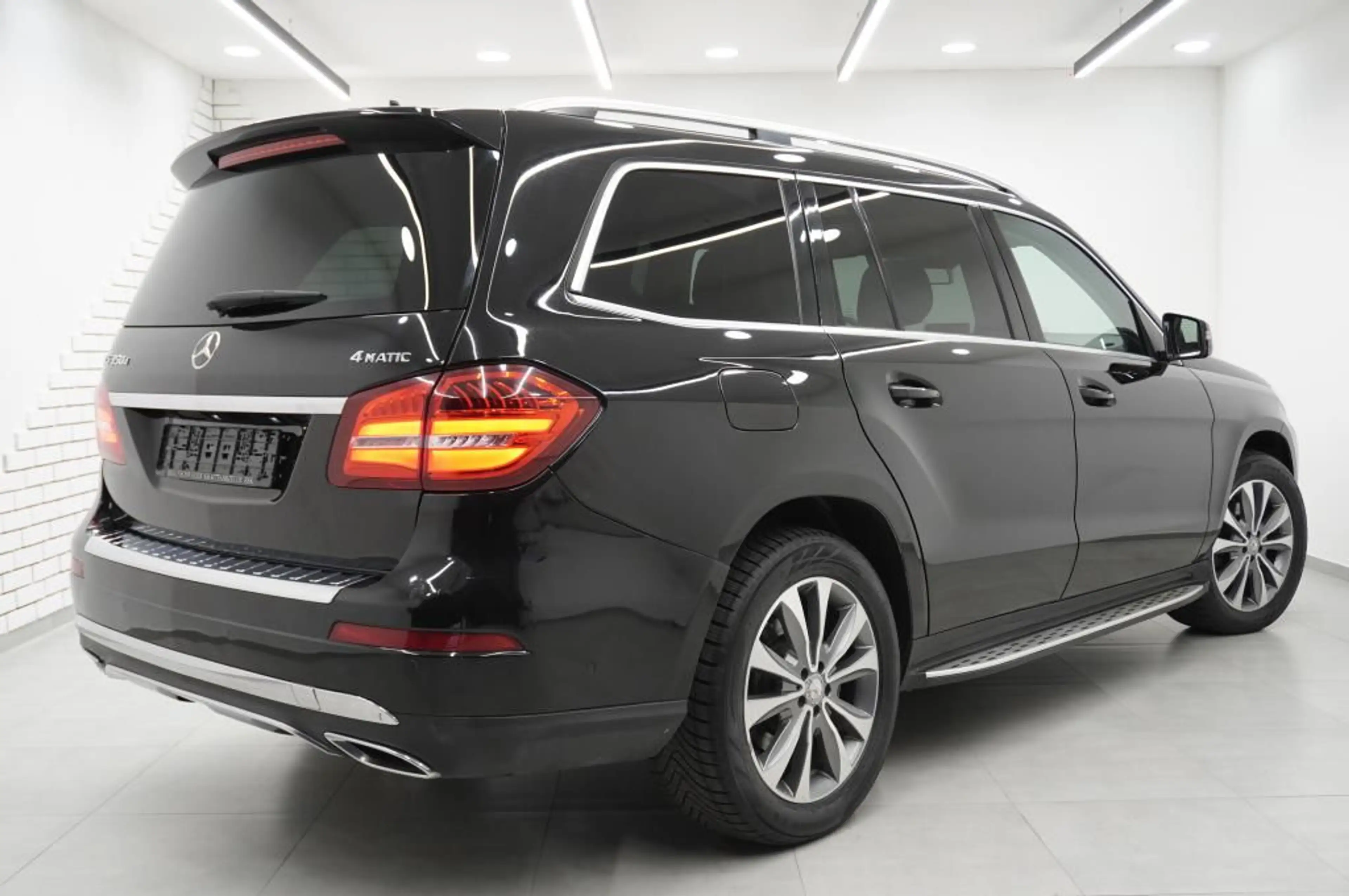 Mercedes-Benz GLS 350 d 4Matic BlueTEC Off-Roader Navi/Lede — photo 3