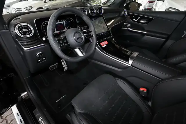 Mercedes-Benz GLC view 9