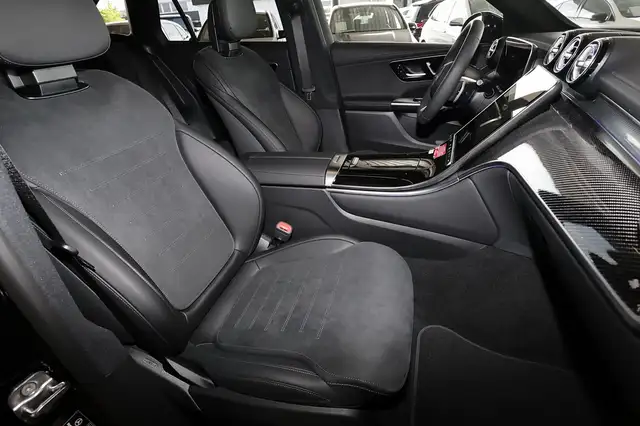 Mercedes-Benz GLC view 4