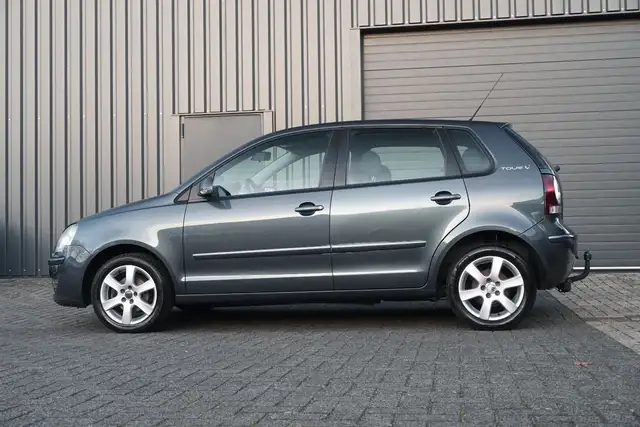 Volkswagen Polo view 5