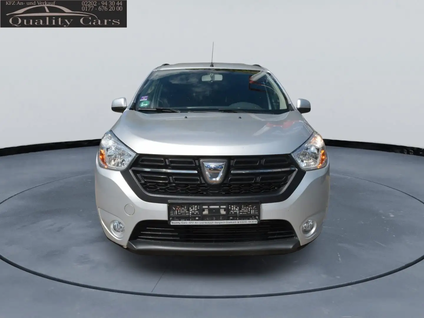 Dacia Lodgy Ambiance 1,6 , 7 Sitze Lange version,Klima Silber - 2