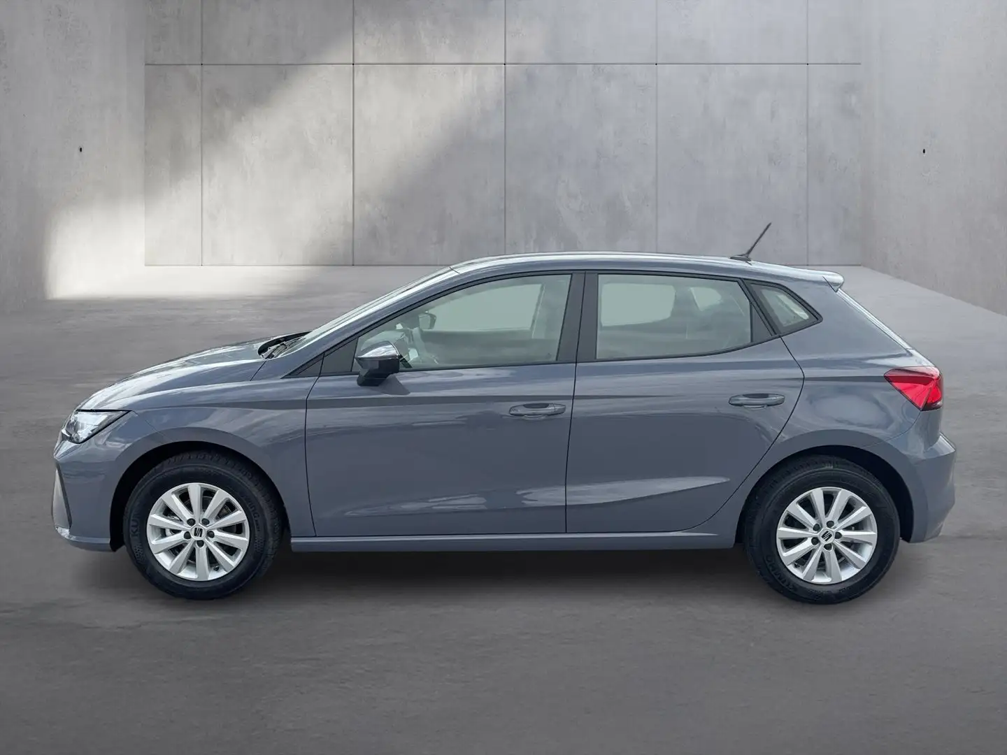 SEAT Ibiza Reference 1.0 TSI 95PS Grau - 2