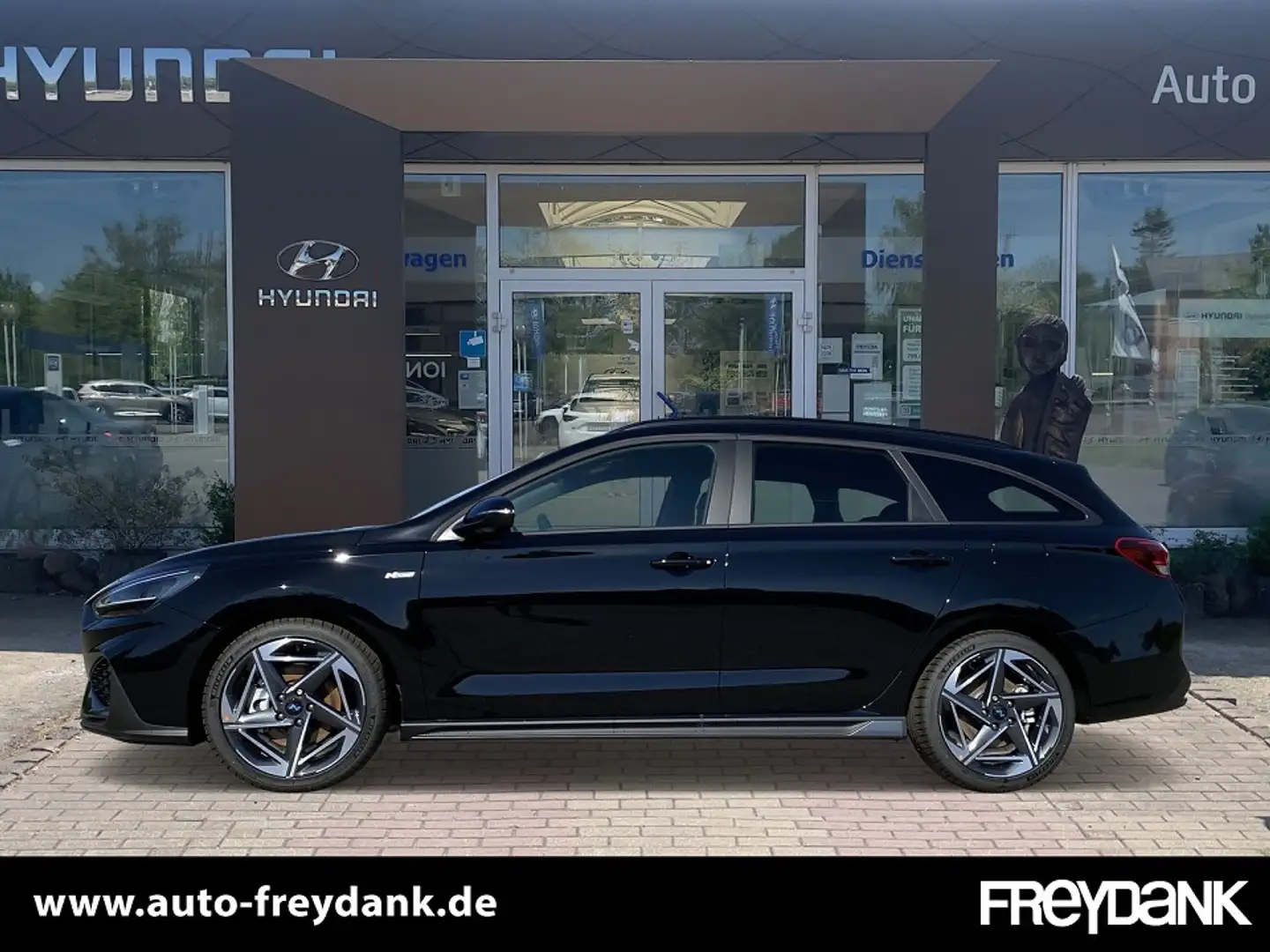 Hyundai i30 FL Kombi (MY25) 1.5 T-GDI (140PS) 48V 7-DCT 2WD N Schwarz - 2