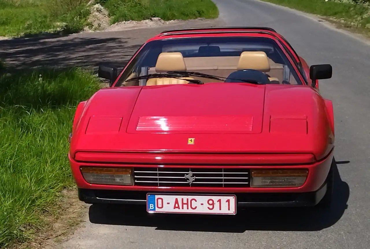 Ferrari 328 GTS, foto 7