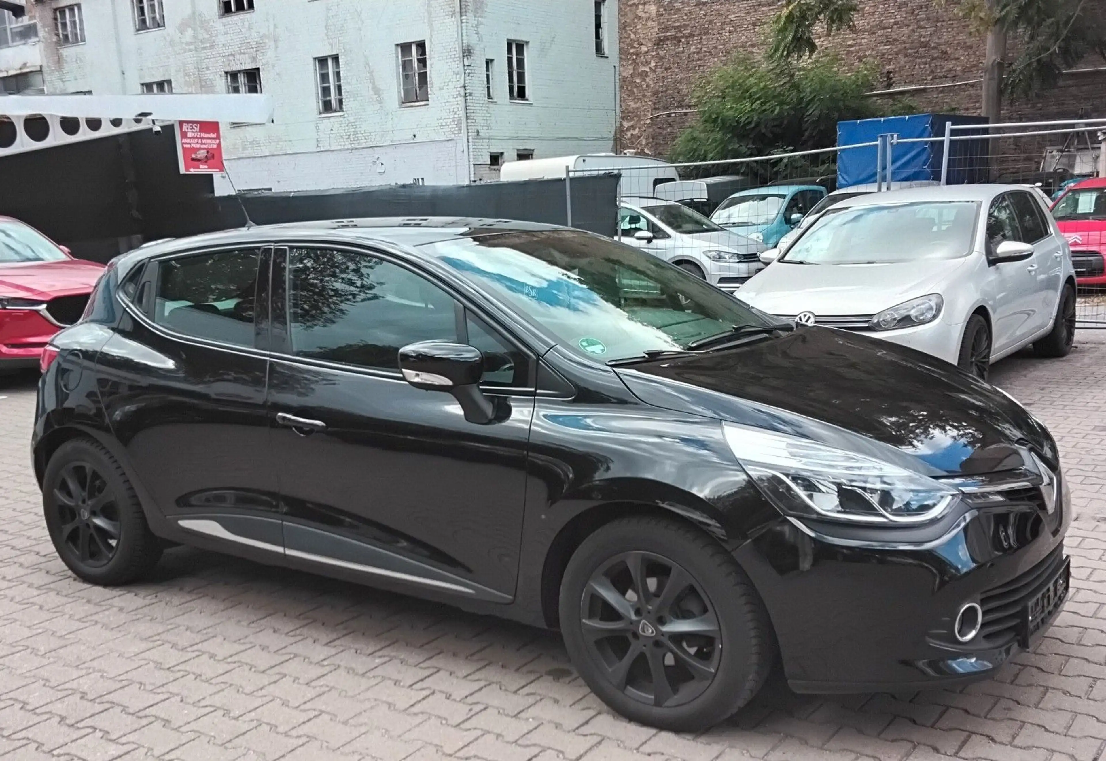 Renault Captur ENERGY TCe 120 EDC  Automatikgetriebe — photo 4