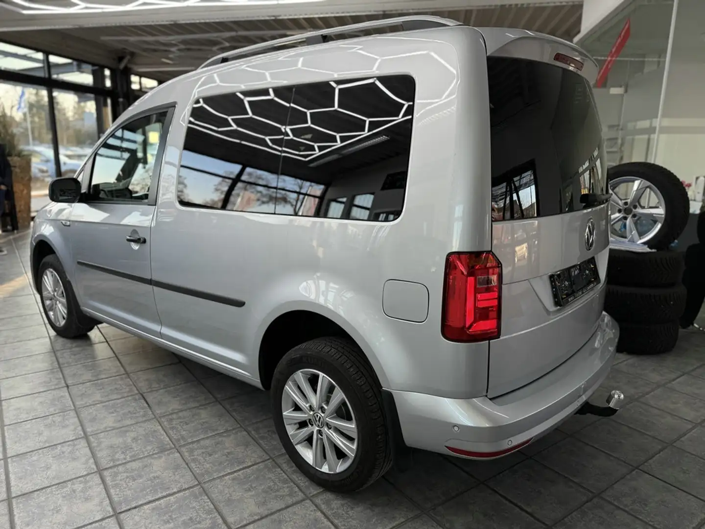 Volkswagen Caddy 2.0 TDI BMT 4Motion, DSG, Klima, Sitzheiz. Argintiu - 2