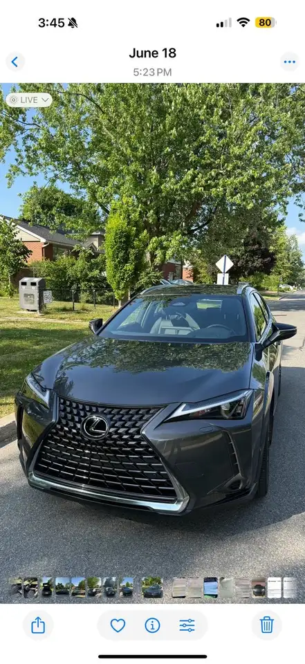 Lexus UX снимка Lexus UX