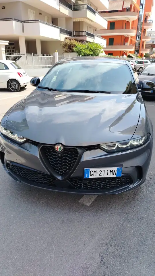 Alfa Romeo Tonale 2023