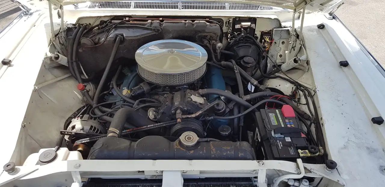 Chrysler Imperial CROWN 4dr HT Limousine, foto 12