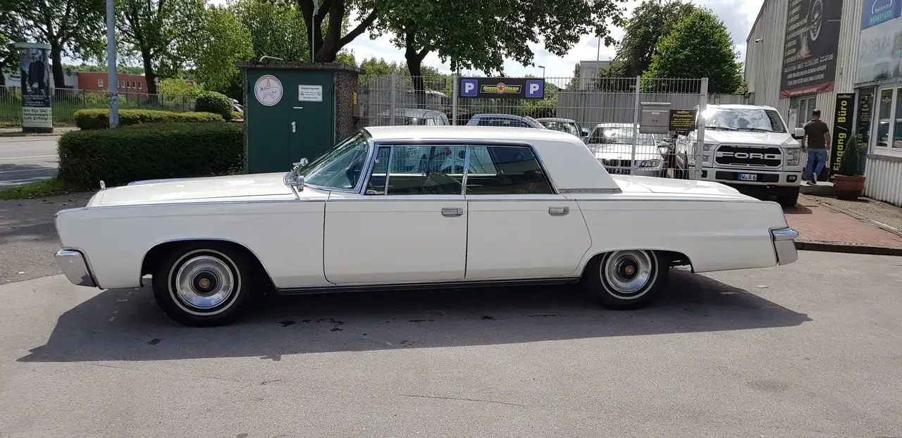 Chrysler Imperial CROWN 4dr HT Limousine, foto 7