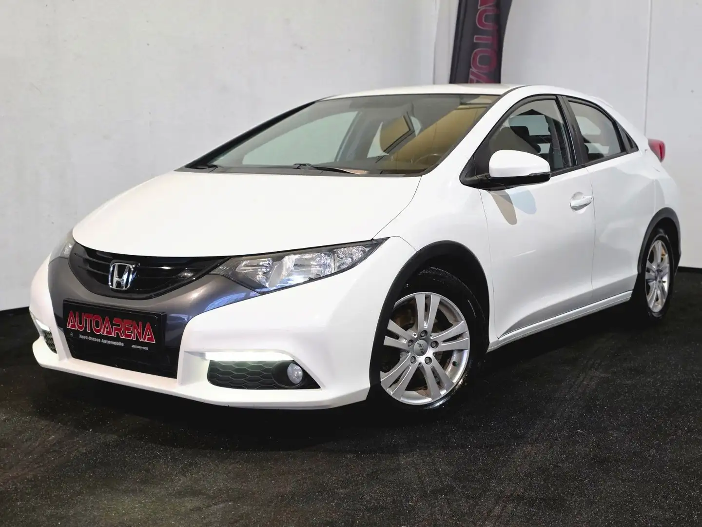 Honda Civic 1.8 Sport|NAVI|R.KAMERA|TEMPOMAT|USB Bílá - 1