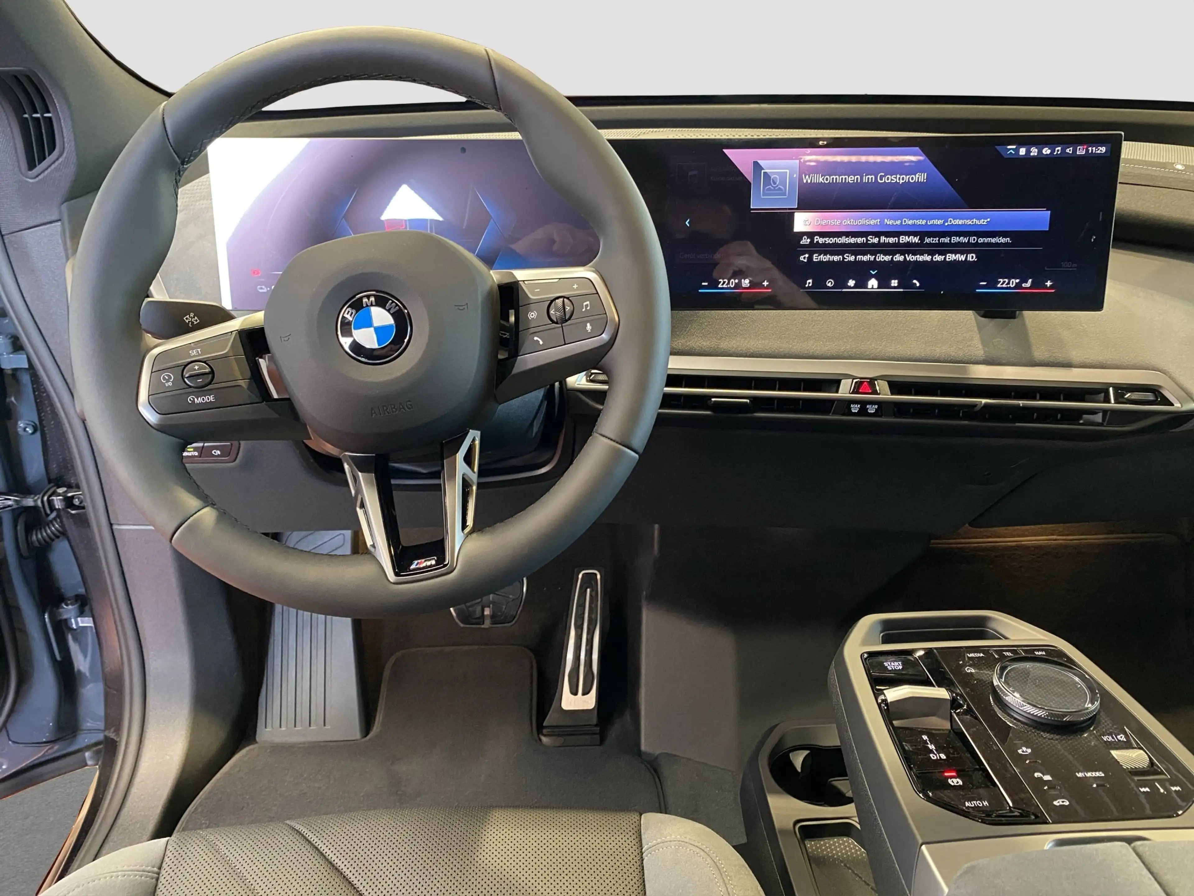 BMW iX xDrive45 Elektro UPE: 107.410 EUR M-Sport PRO — photo 12