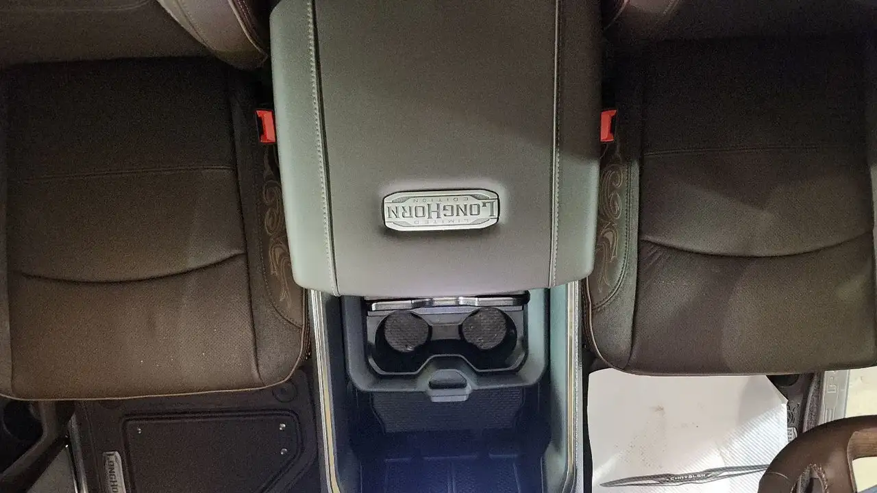 RAM 3500 снимка RAM 3500