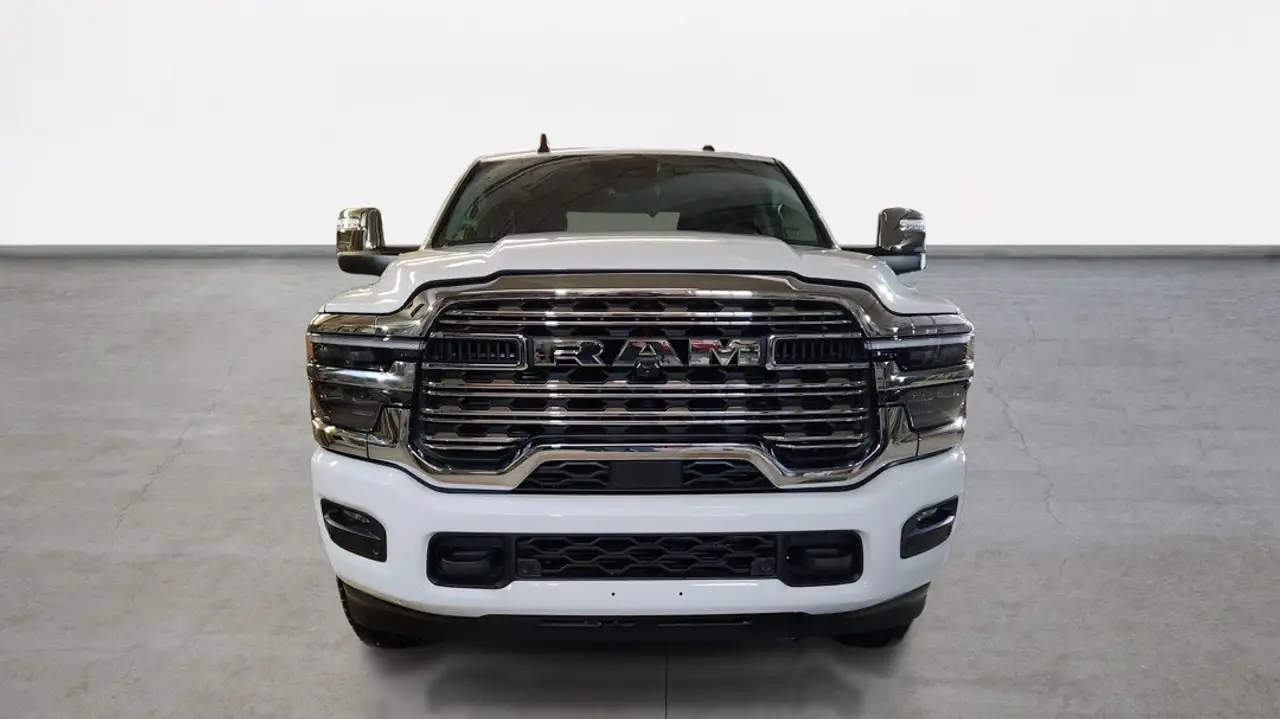 RAM 3500 снимка RAM 3500
