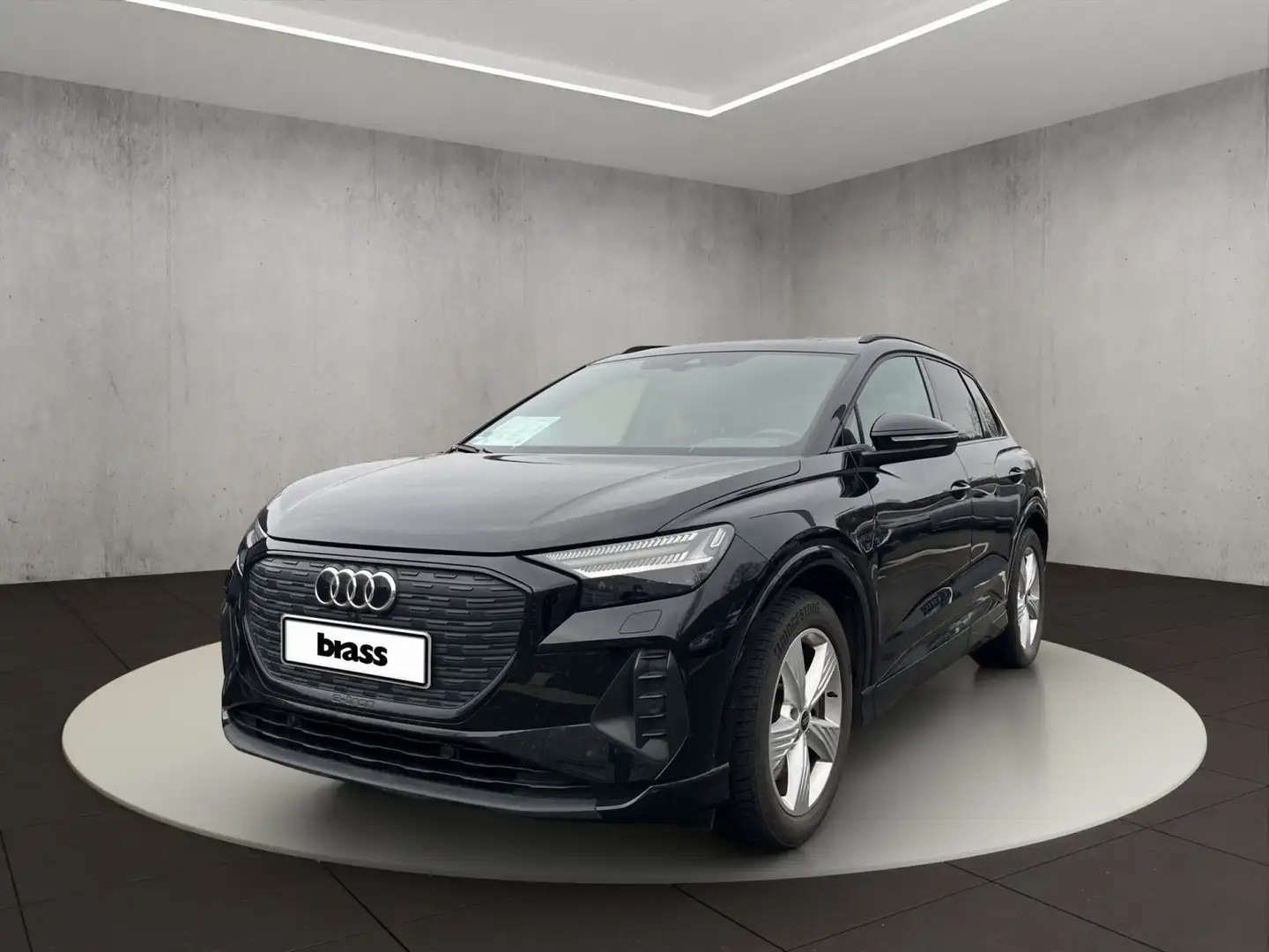 Audi Q4 e-tron 45 quattro 195 kW Schwarz - 1