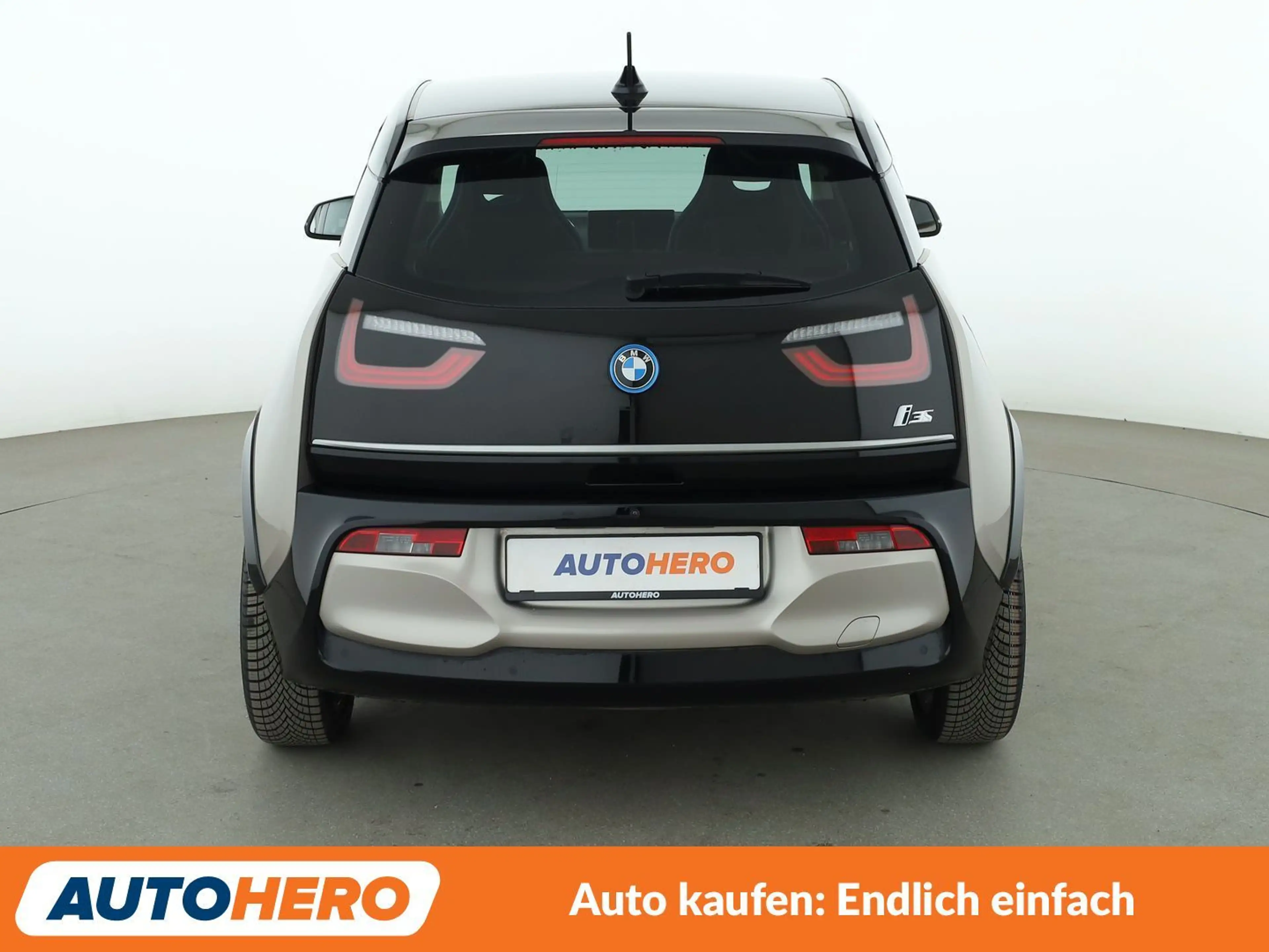 BMW i3 i3s Aut.*NAVI*LED*TEMPO*CAM*PDC*SHZ* — photo 5