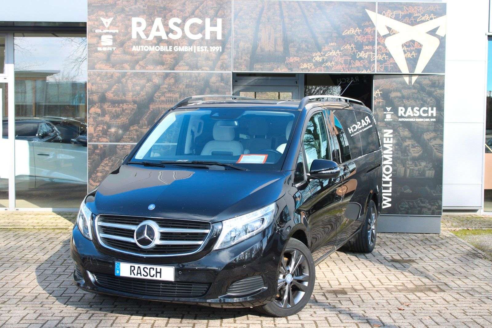Second hand Mercedes Benz V-Class 