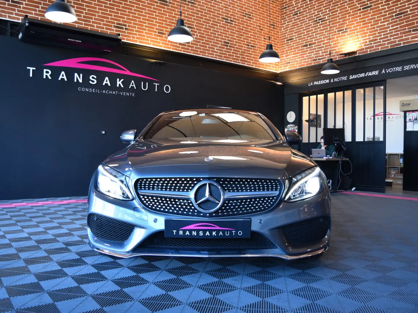 Mercedes-Benz C 300 Classe C Coupé 300 9G-Tronic Sportline Gris - 2