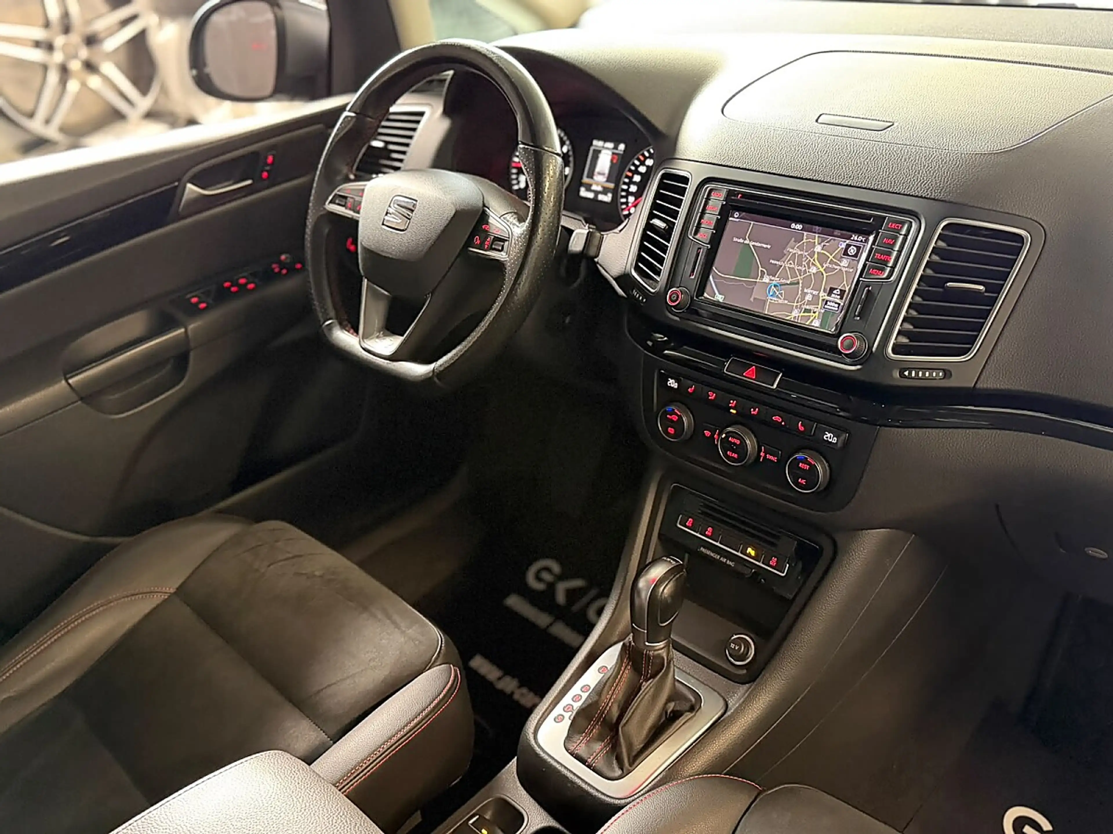 SEAT Alhambra FR 2,0 TDI/7-SITZER/ALLRAD/AHK — photo 10