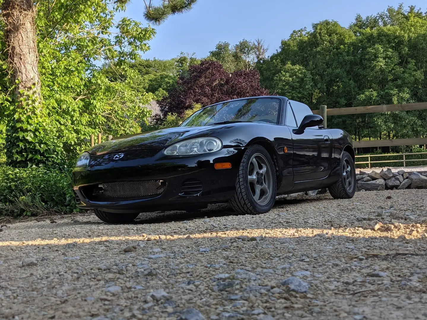 Mazda MX-5 1.6i 16v Чорний - 2