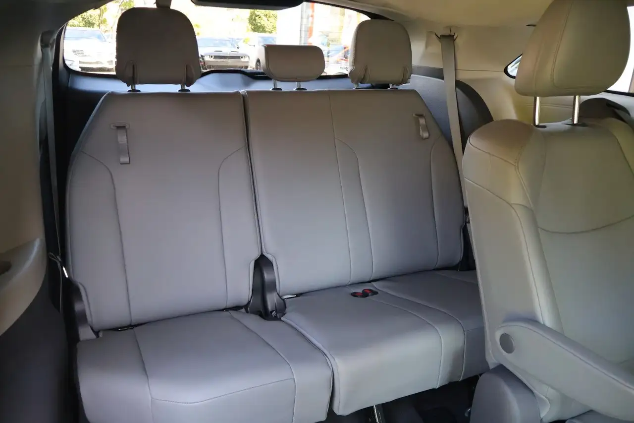 Toyota Sienna 2.5L HYBRID/KAMERA/ACC/CARPLAY/7-SITZER, миниатюра 23