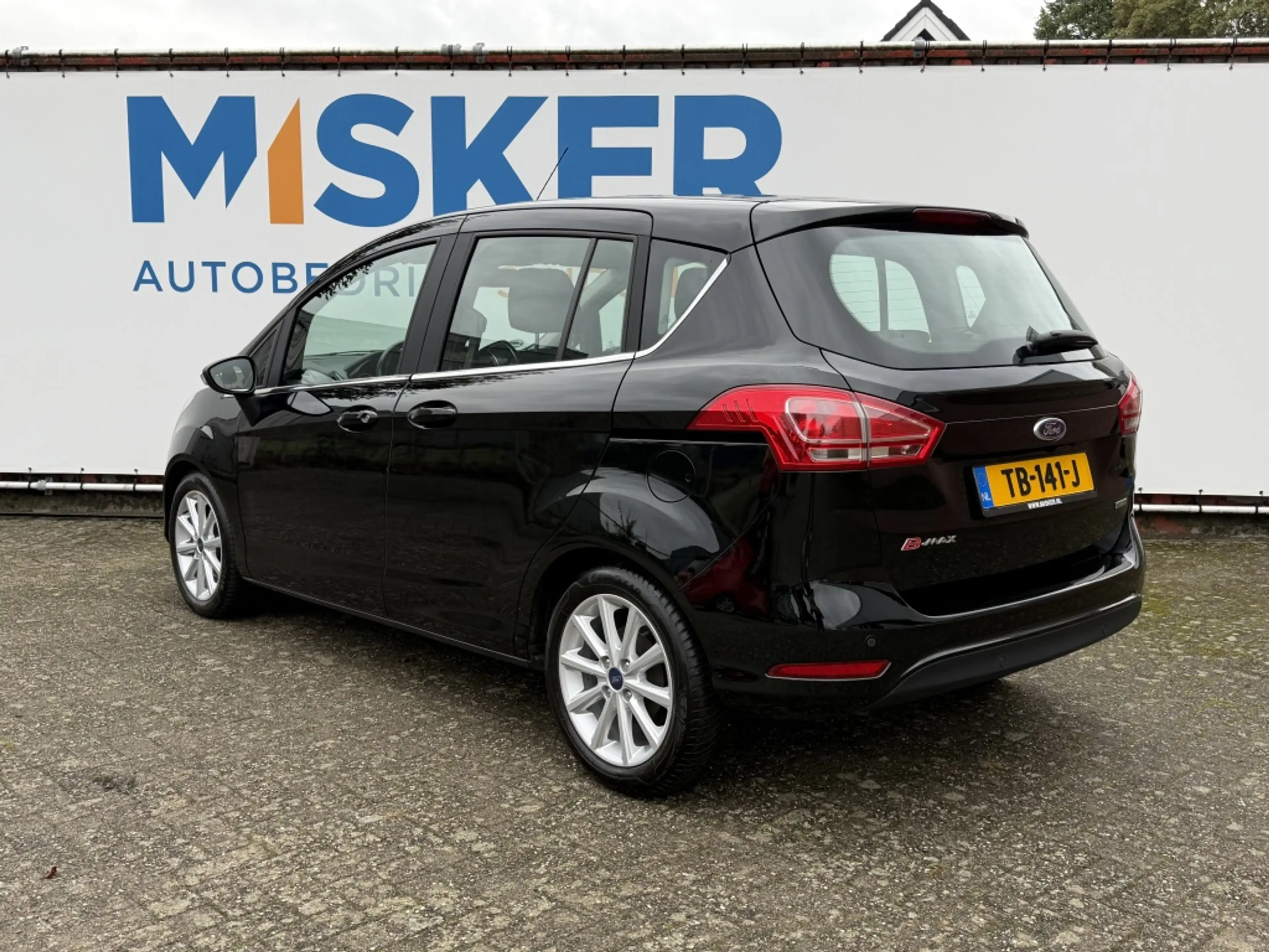 Ford B-Max 1.0 EcoB. Titanium — photo 8