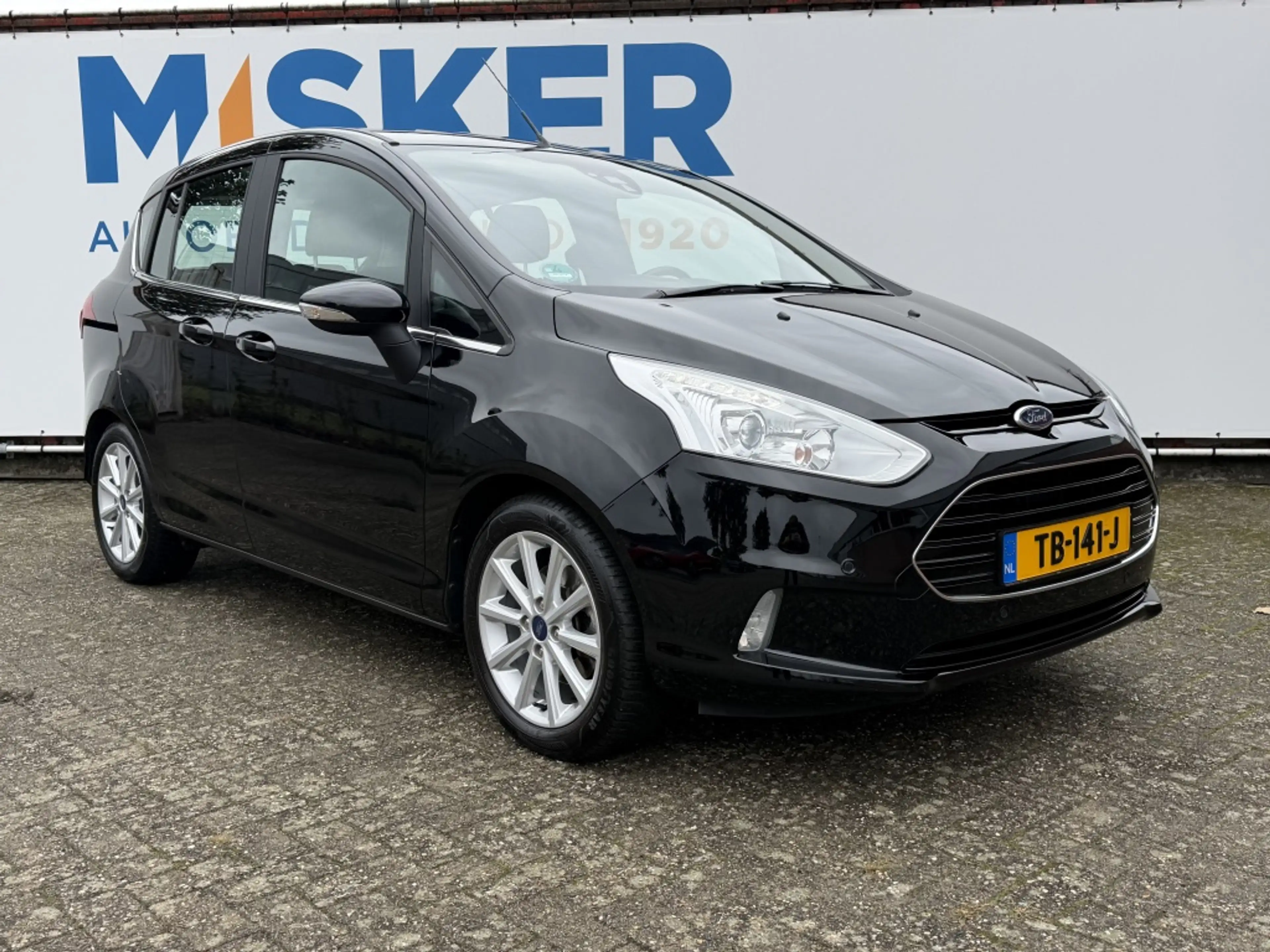 Ford B-Max 1.0 EcoB. Titanium — photo 6