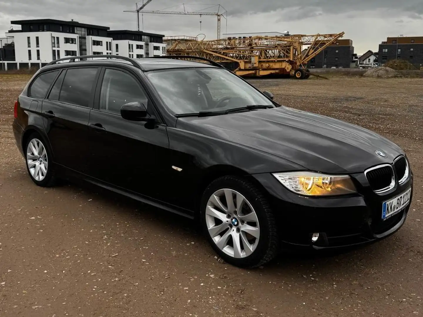 BMW 318 318i Touring Noir - 1
