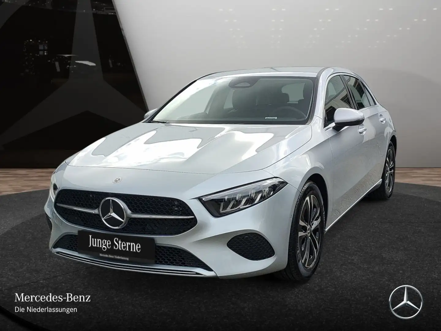 Mercedes-Benz A 180 PROGRESSIVE+LED+KAMERA+7G Silber - 2